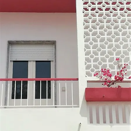 Casa Ao Cubo Apartment *